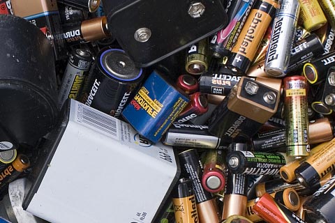 龙里龙山回收废旧电池价格,高价汽车电池回收